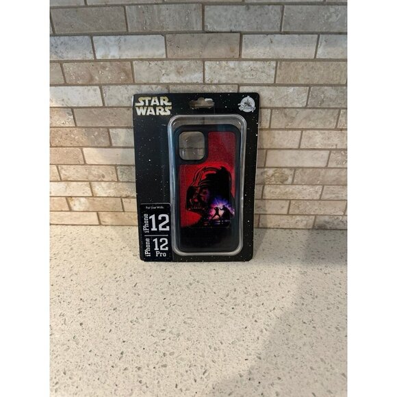 Disney Parks Star Wars Darth Vader & Luke Skywalker iPhone 12 / 12 pro cover‎ - Picture 1 of 2